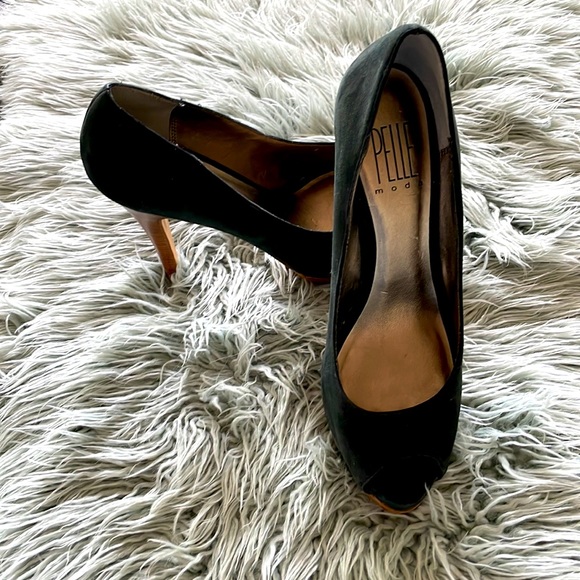 Pelle Moda Black Suede Peep Toe Heels Size 8 - Picture 2 of 4